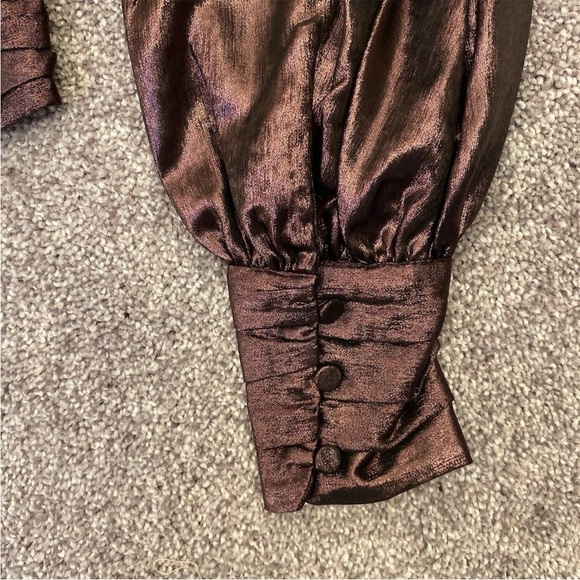 Express Women's Metallic V-Neck Balloon Sleeve Faux Wrap Top Size XS - NWT $68 - Picture 10 of 16